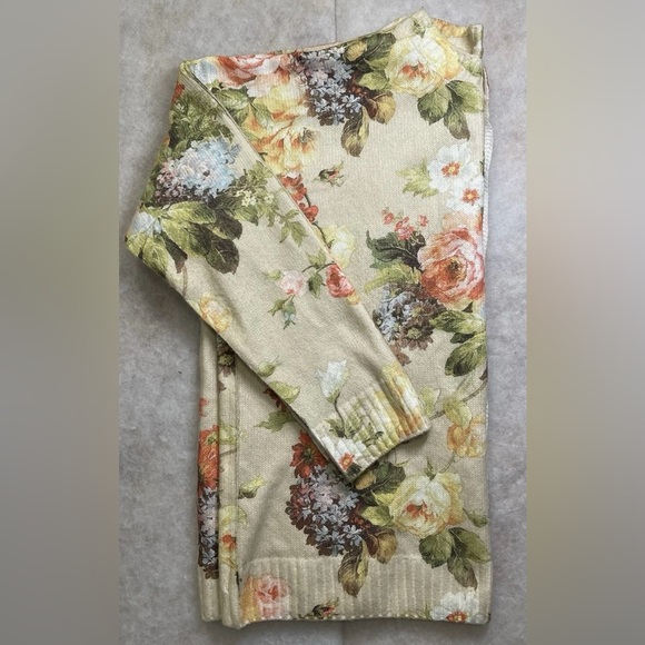 Floral Knit Cardigan Sweater (SKU351) - Picture 5 of 5